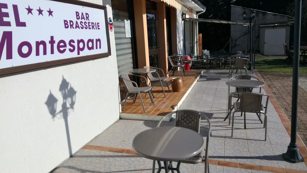 Hotel Montespan Lussac-les-Châteaux Zewnętrze zdjęcie